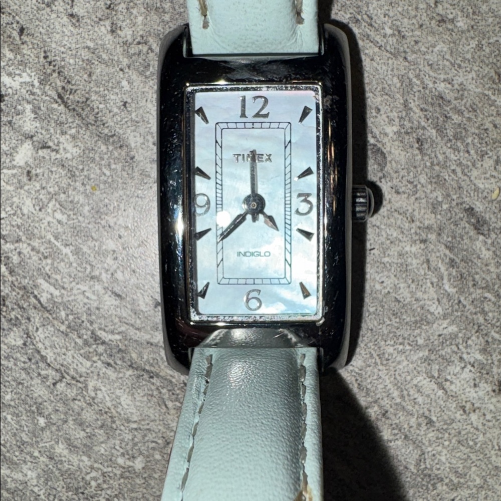 Timex Ladies Watch - Picture 3 of 5